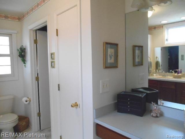 8778 West Sherwood Road Fowlerville, MI 48836 - Photo 11 of 20 Mstr Bath