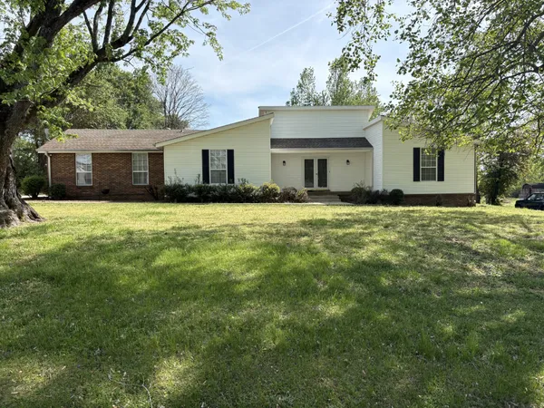 $2,350 | 613 Francis Circle, Mount Juliet, TN 37122
