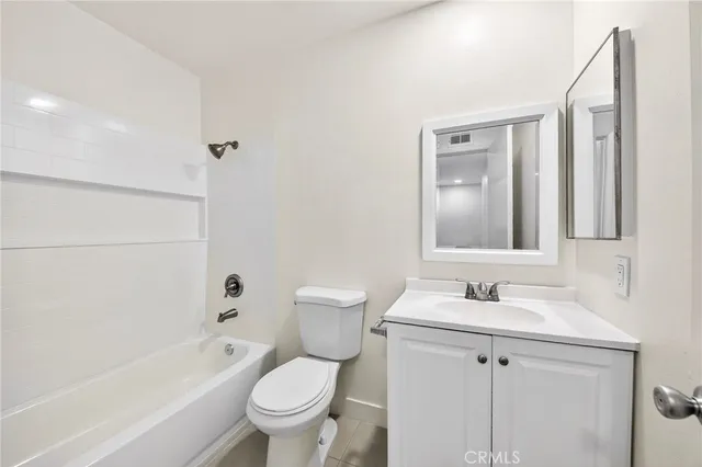 $2,800 | 160 Greentree Lane, La Habra, CA 90631