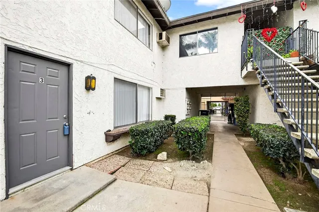 $2,800 | 160 Greentree Lane, La Habra, CA 90631