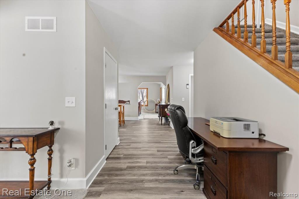 2931 Wisconsin Road Troy, MI 48083 - Photo 5 of 49
