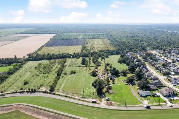 $975,000 | 14341 River Road, Luling, LA 70070