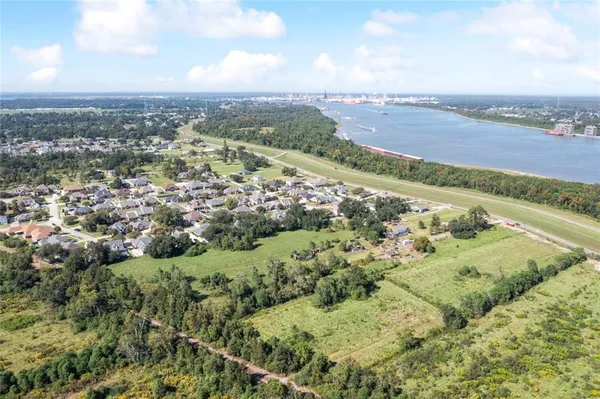 $975,000 | 14341 River Road, Luling, LA 70070