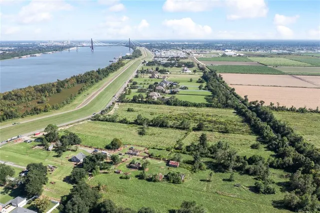 $975,000 | 14341 River Road, Luling, LA 70070