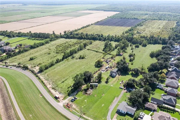 $975,000 | 14341 River Road, Luling, LA 70070