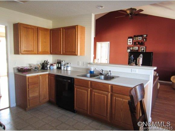 44 Misty Valley Road Fletcher, NC 28732 - Photo 7 of 20 Gallery Image 7