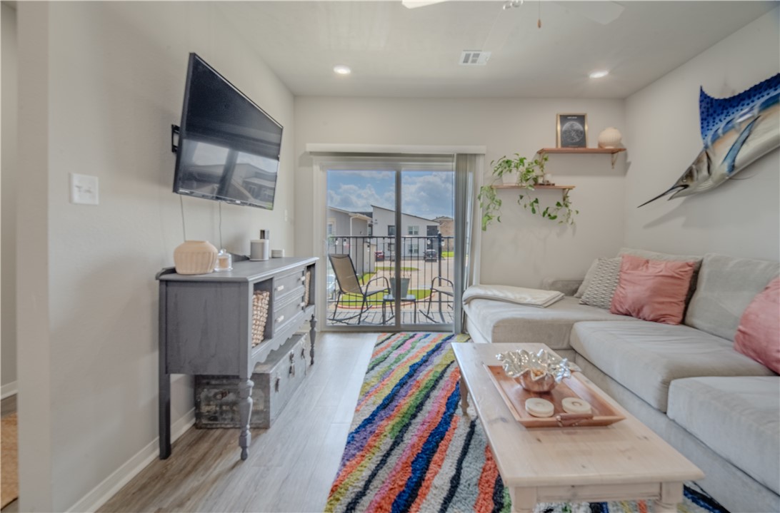 1326 Prairie Drive, Unit 222 Bryan, TX 77803 - Photo 4 of 19