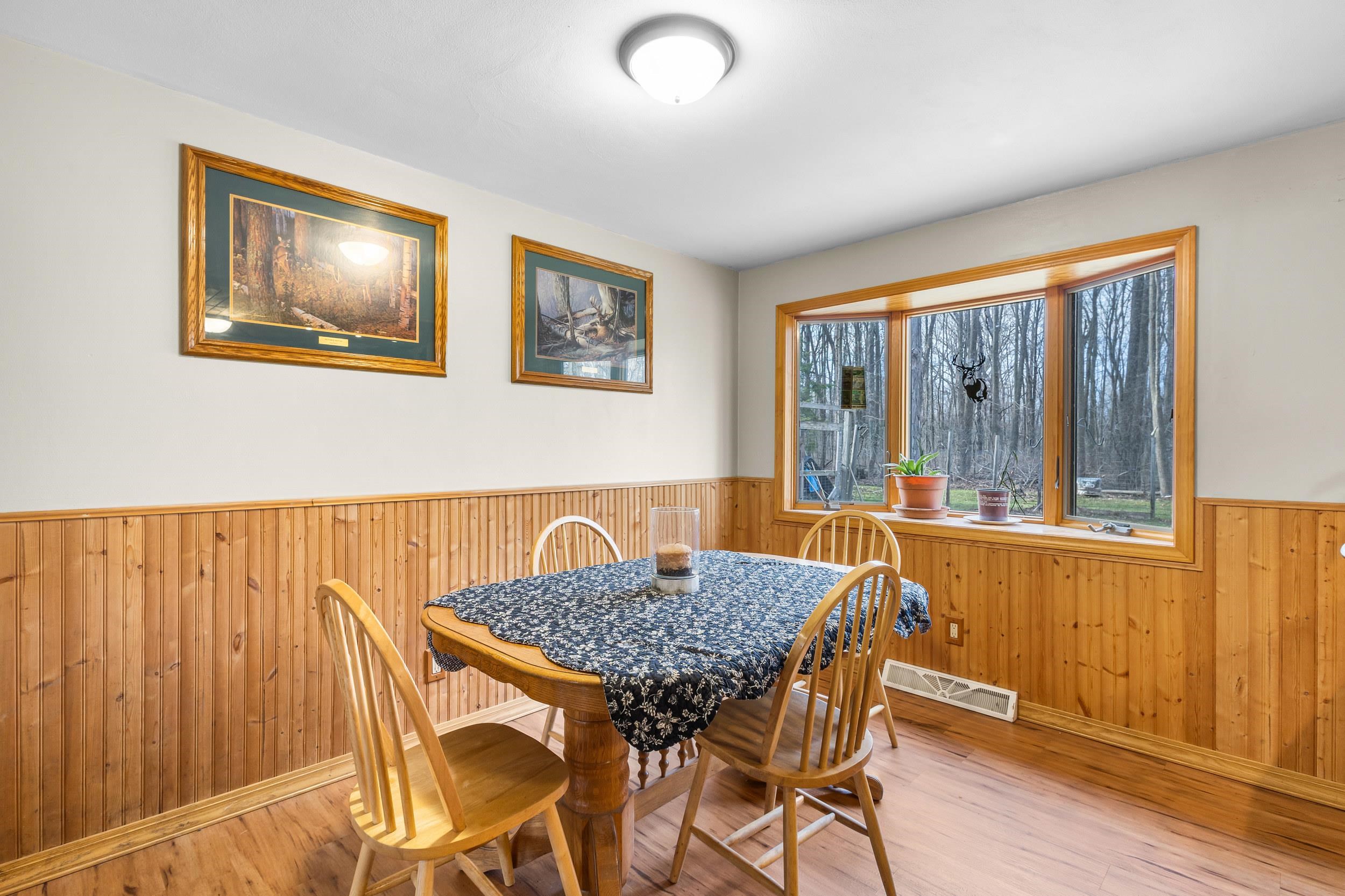 8578 Winncrest Road Neenah, WI 54956 - Photo 12 of 27