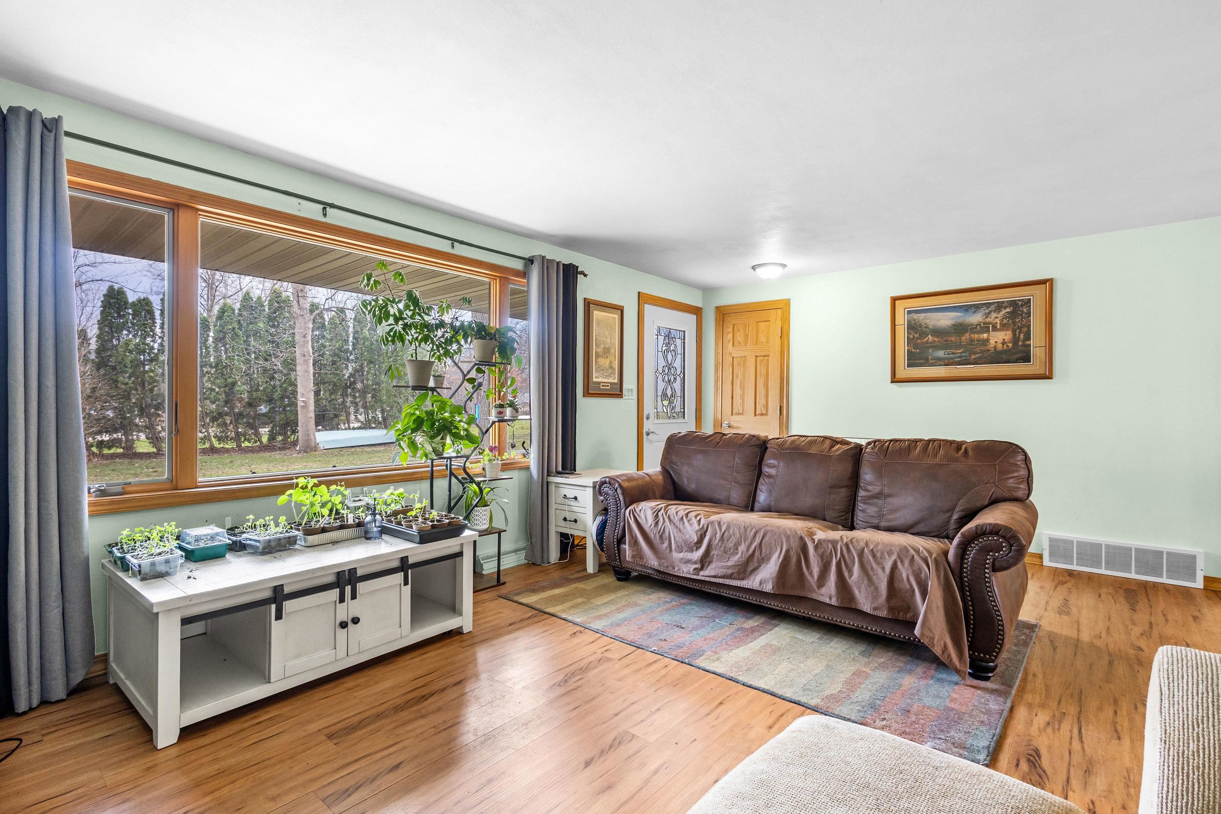 8578 Winncrest Road Neenah, WI 54956 - Photo 16 of 27