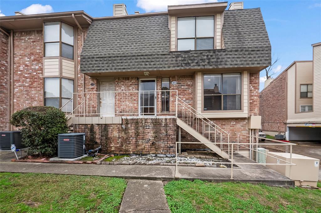2003 Place Rebecca Lane, Unit 1E Houston, TX 77090 - Photo 1 of 28 Welcome home!