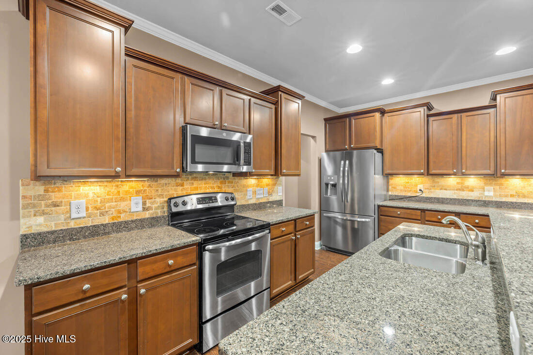 705 Legacy Lakes Way Aberdeen, NC 28315 - Photo 5 of 33 15_ftp real estate media 705 legacy lake