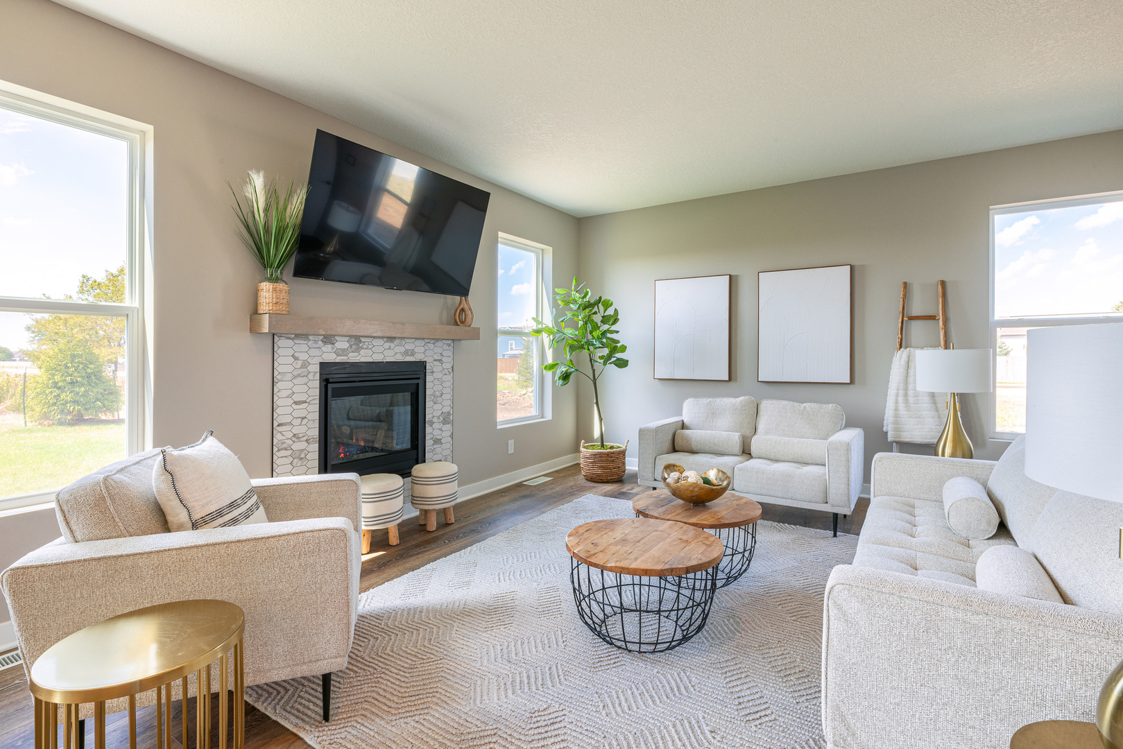2-17 7th Street Silvis, IL 61282 - Photo 11 of 29 a living room with furniture fireplace and flat screen tv