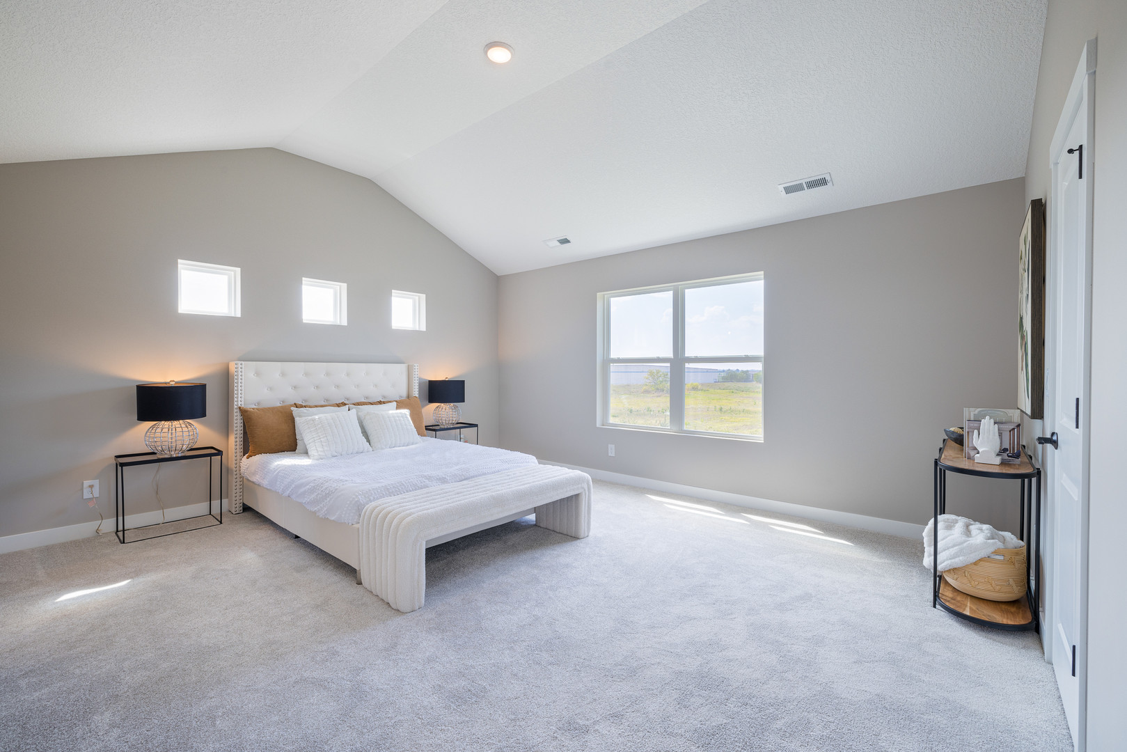 2-17 7th Street Silvis, IL 61282 - Photo 17 of 29 a bedroom with a bed and window