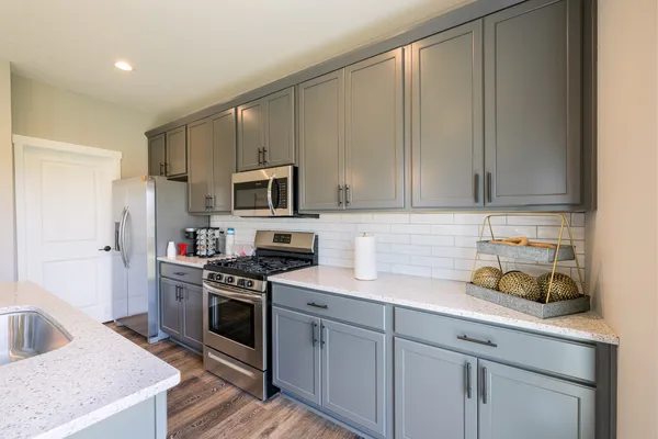 $384,990 | 2-17 7th Street, Silvis, IL 61282