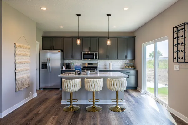 $384,990 | 2-17 7th Street, Silvis, IL 61282