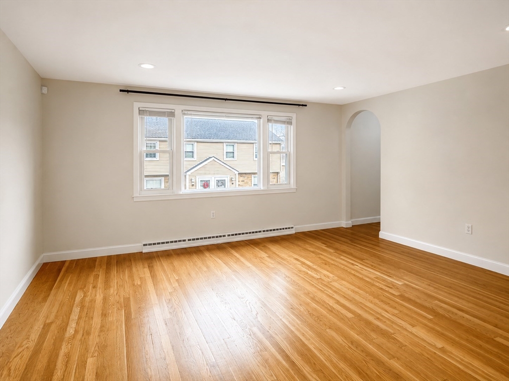 12 Platt Road Boston, MA 02135 - Photo 6 of 28