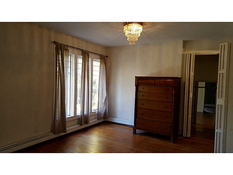 48 Everett Street, Unit B Newport, RI 02840 - Photo 13 of 17 Bedroom.