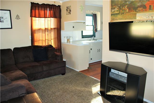 420 Linwood Road Watertown, TN 37184 - Photo 5 of 15 Living room overlooks the spacious kitchen.