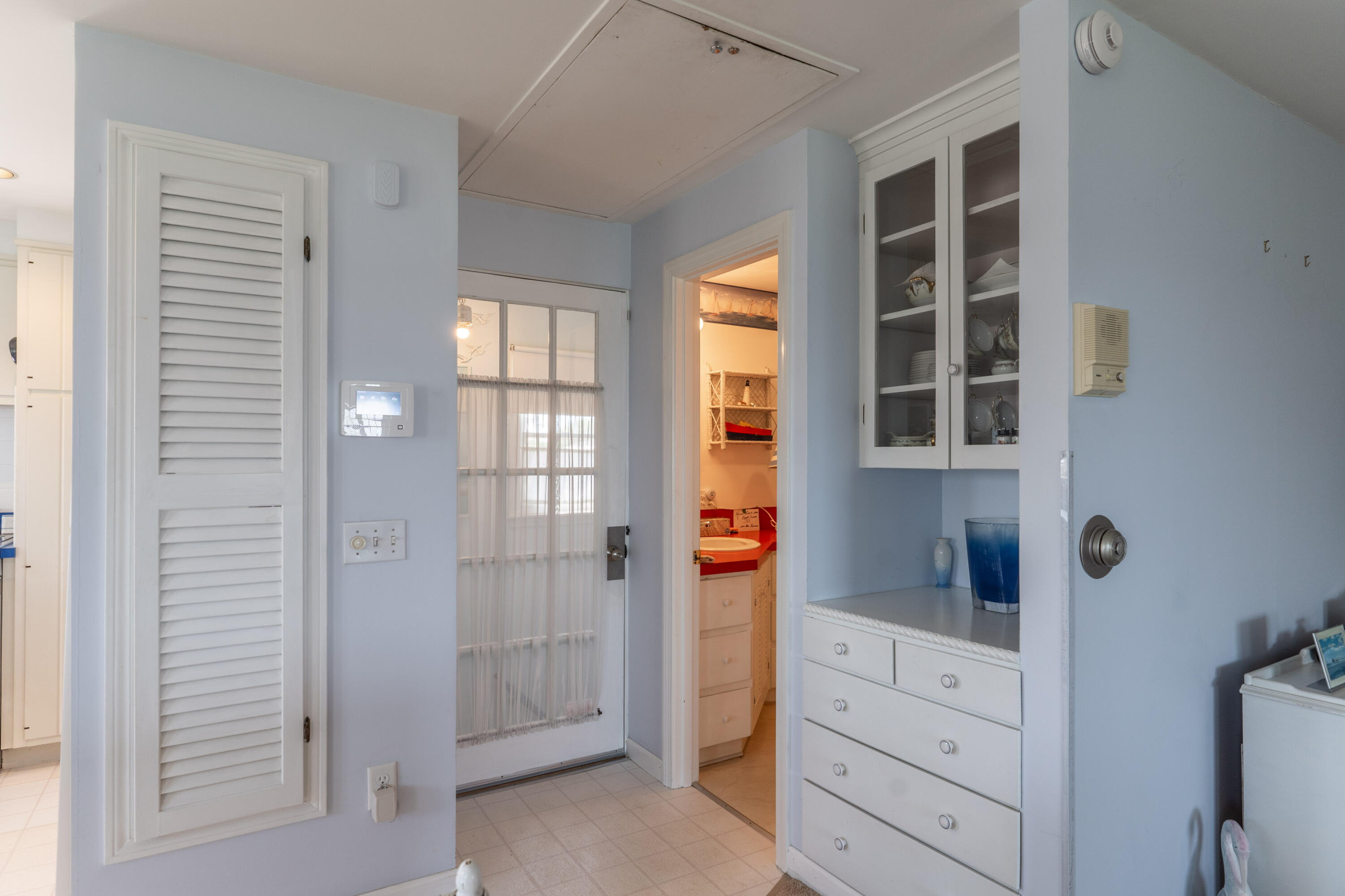 99 Hills Beach Road Biddeford, ME 04005 - Photo 15 of 39 10-99-Interiors-22