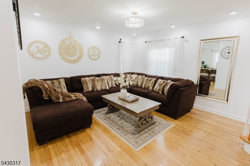 382 Martin Road Union, NJ 07083 - Photo 4 of 30 a living room with furniture