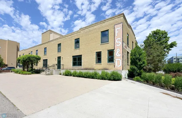 $289,900 | 210 11th Street North, Unit 103, Fargo, ND 58102