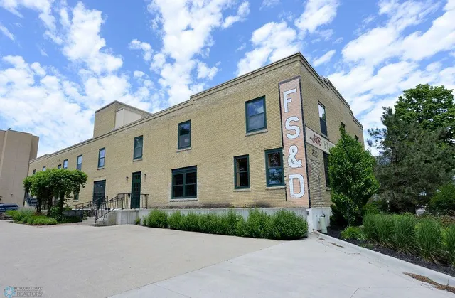 $289,900 | 210 11th Street North, Unit 103, Fargo, ND 58102