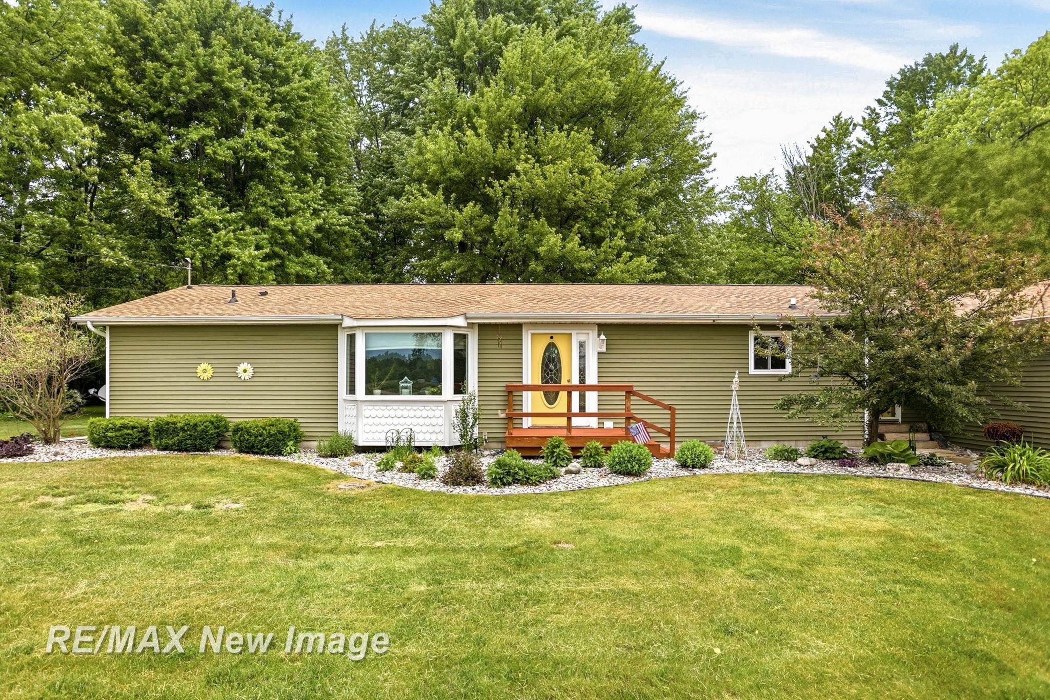 8385 Canada Road Birch Run, MI 48415 - Photo 3 of 58