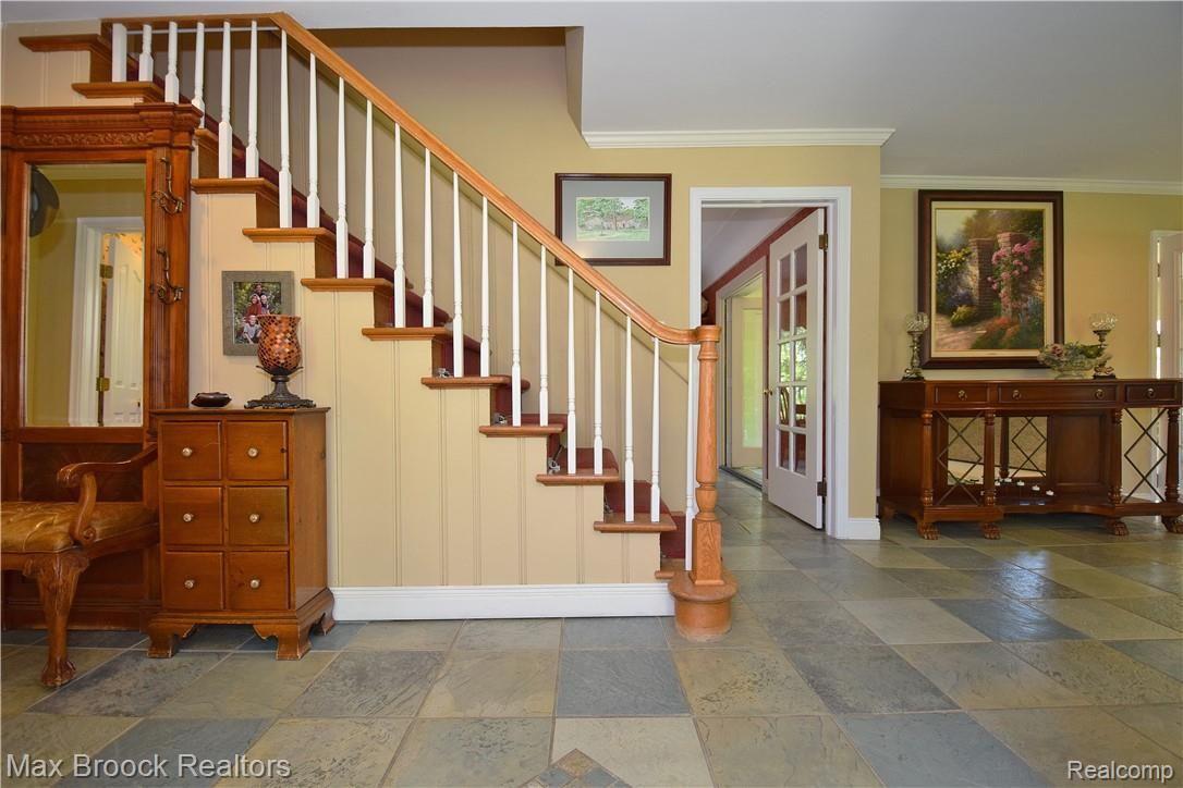 4205 Valley Forge Road Bloomfield Hills, MI 48301 - Photo 5 of 30 formal entry .JPG