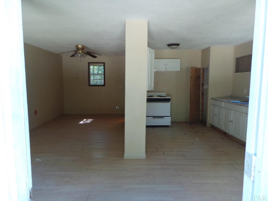 6091 Carroll Road Milton, FL 32583 - Photo 23 of 31 Gallery Image 23