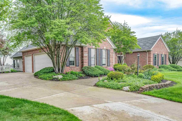 $570,000 | 9816 Stowaway Cove, Fort Wayne, IN 46835