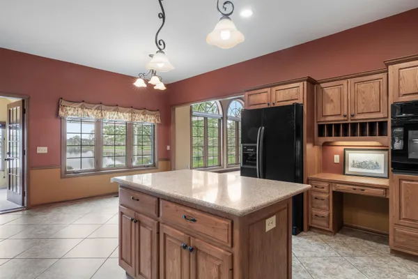 $570,000 | 9816 Stowaway Cove, Fort Wayne, IN 46835
