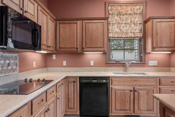 $570,000 | 9816 Stowaway Cove, Fort Wayne, IN 46835