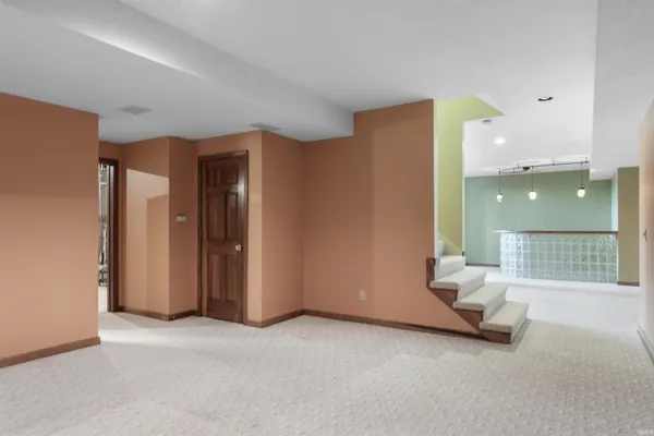 $570,000 | 9816 Stowaway Cove, Fort Wayne, IN 46835