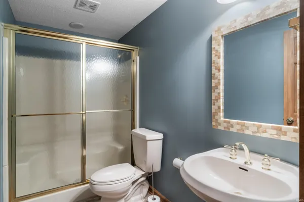 $570,000 | 9816 Stowaway Cove, Fort Wayne, IN 46835