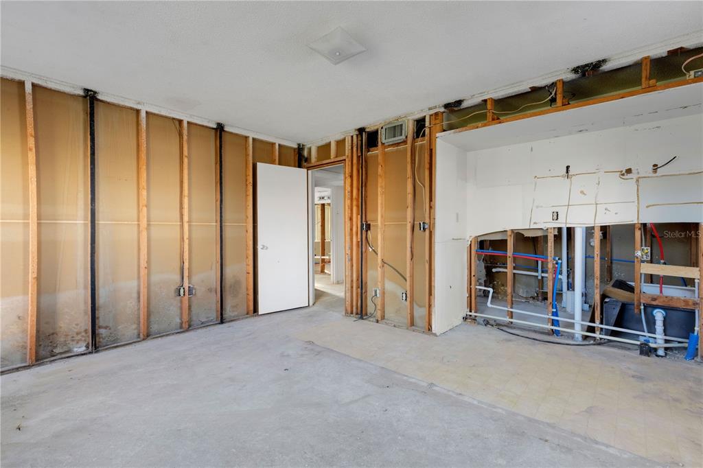 210 Albee Road West Nokomis, FL 34275 - Photo 36 of 48 Gallery Image 36