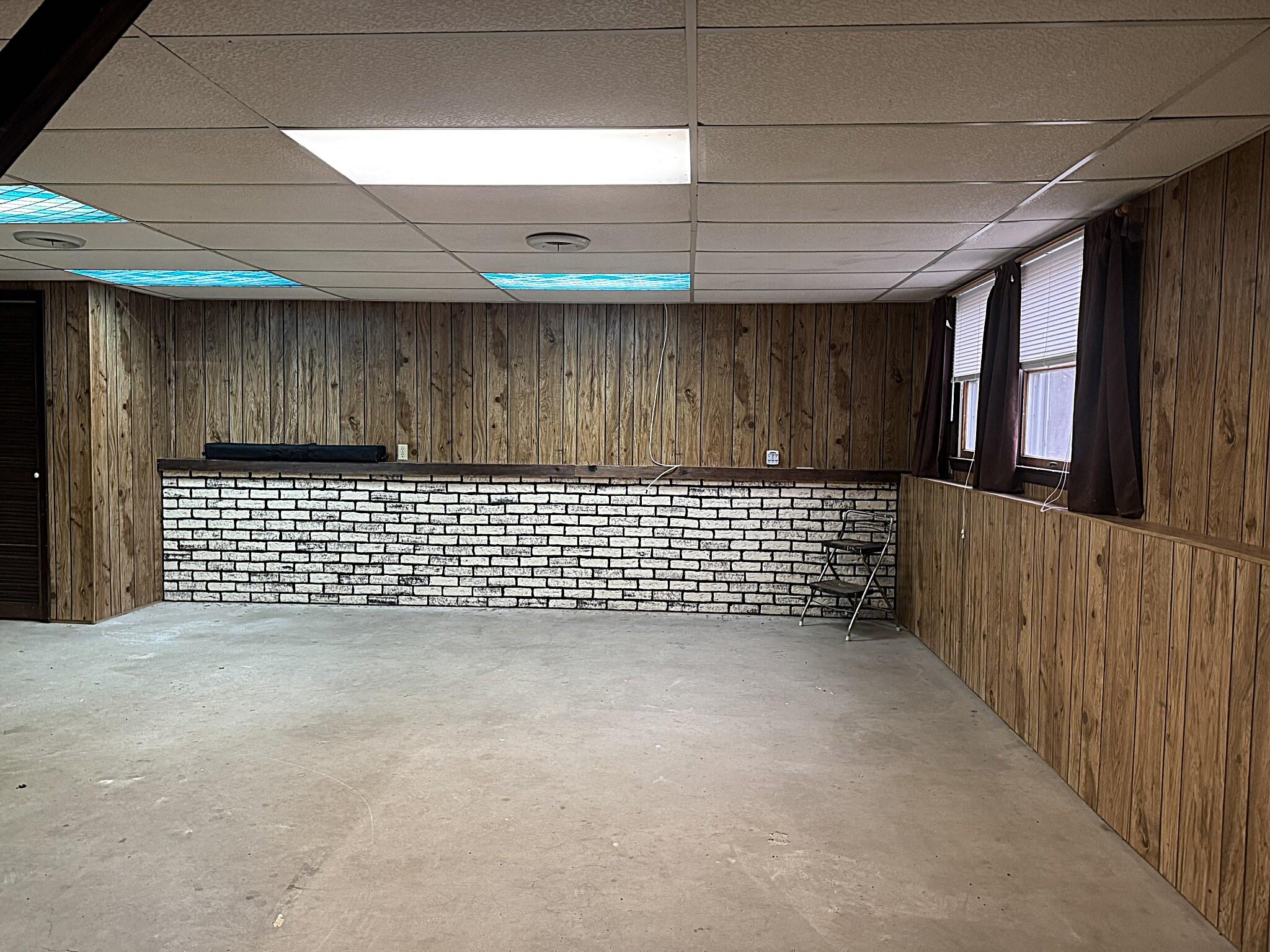 11108 North 550 East Demotte, IN 46310 - Photo 30 of 42 a view of a porch