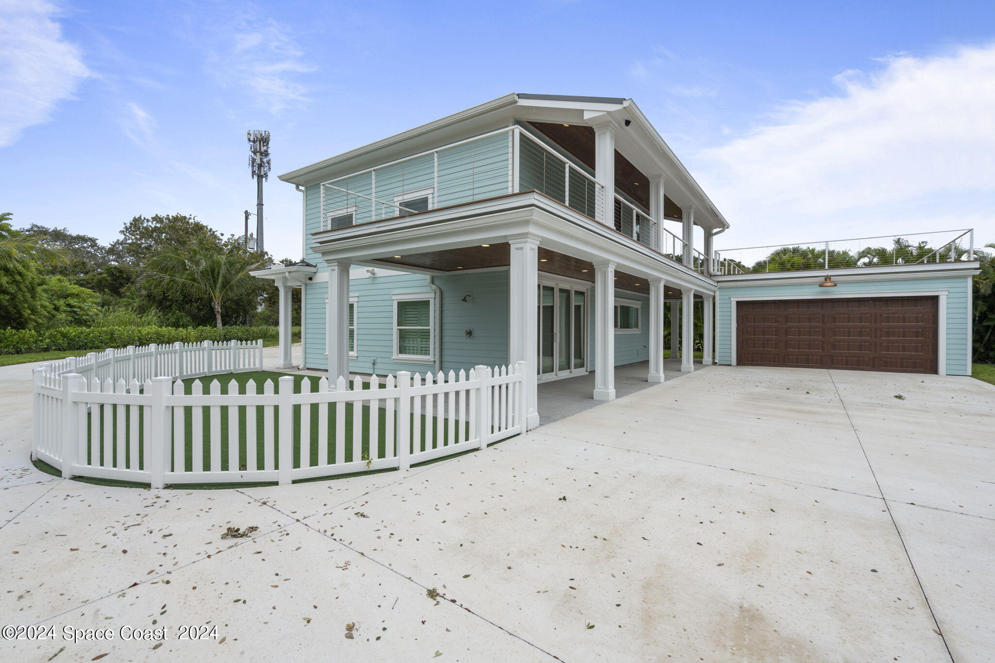 1760 Highway 1 Malabar, FL 32950 - Photo 35 of 40 a front view of a house with a yard