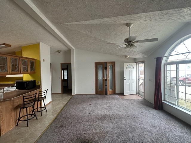 1074 Lakeview Road Elgin, IL 60123 - Photo 17 of 32