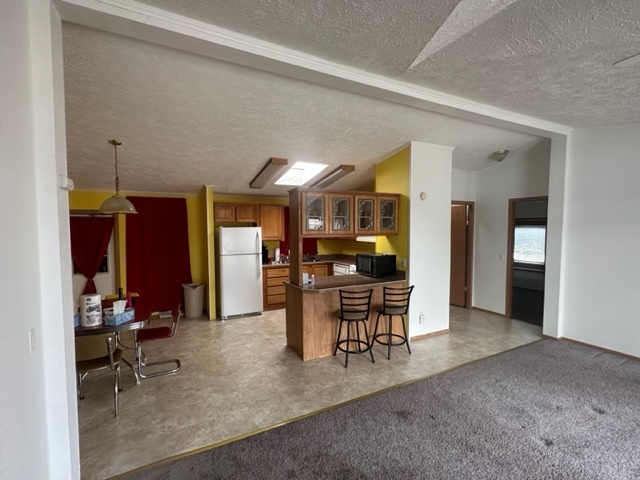 1074 Lakeview Road Elgin, IL 60123 - Photo 4 of 32 a view of a room with gym equipment
