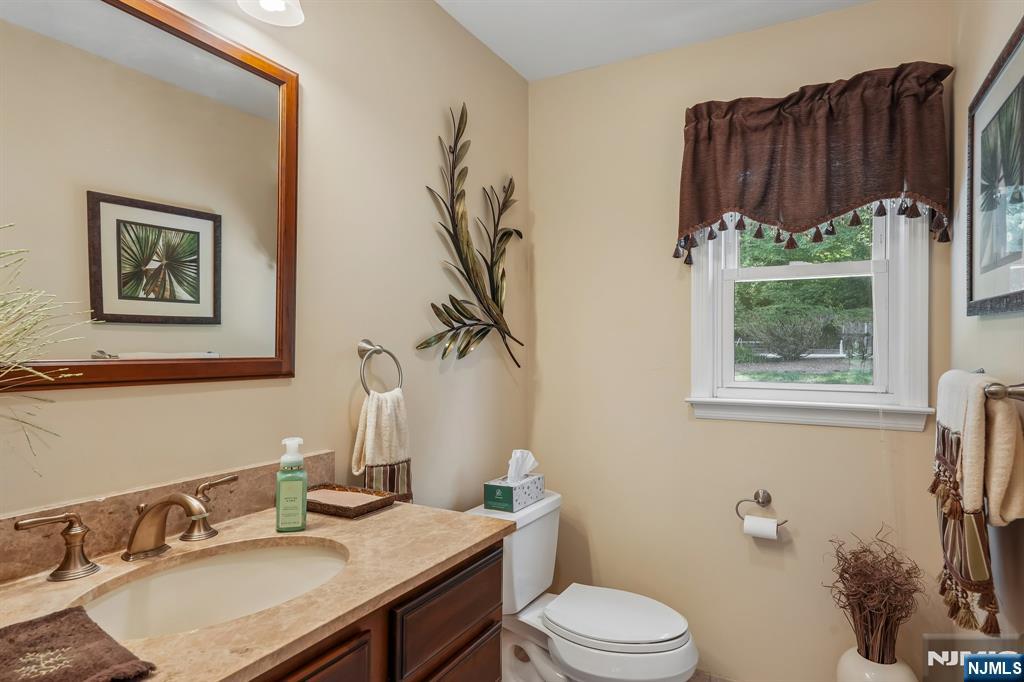 36 Stone Fence Road Oakland, NJ 07436 - Photo 21 of 47 Gallery Image 21