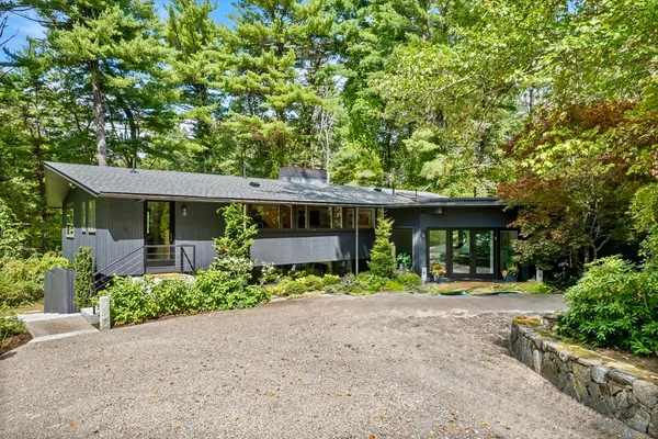 $2,125,000 | 103 Farm Street, Dover, MA 02030