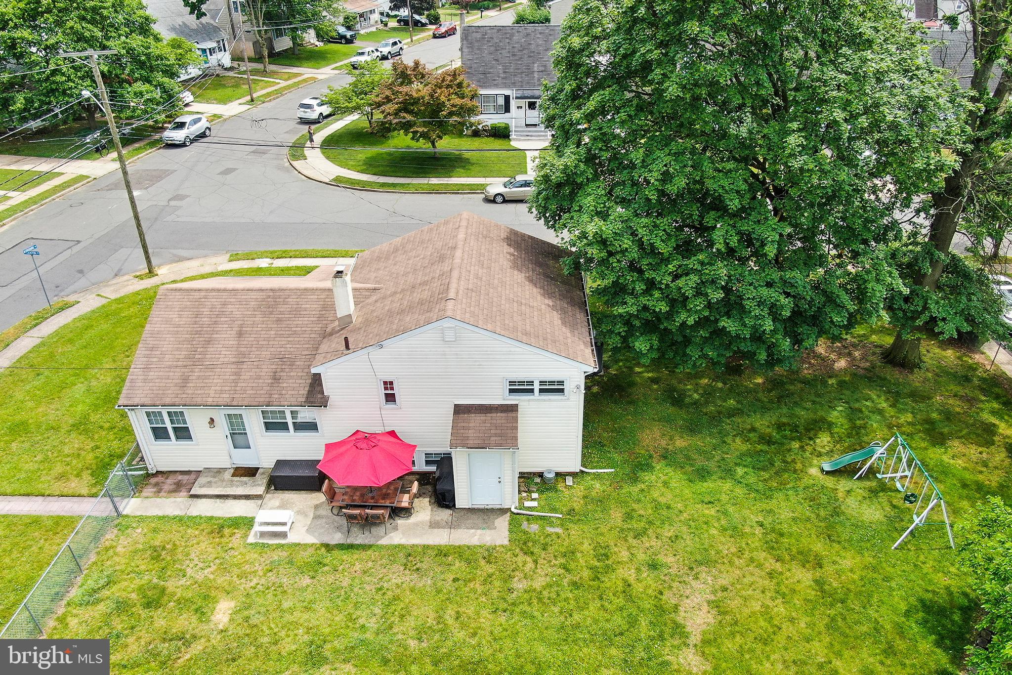 64 Brockton Road Hamilton, NJ 08619 - Photo 3 of 29 Gallery Image 3