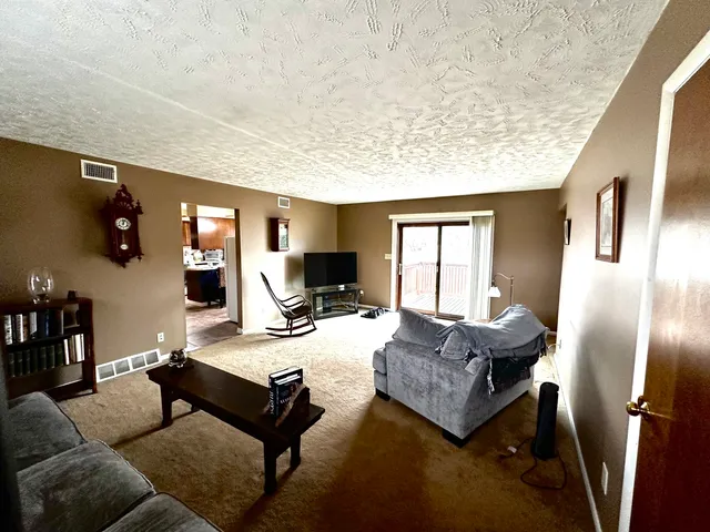 $107,000 | 2204 East Lincoln Street, Unit 13, Bloomington, IL 61701