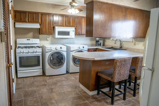 $107,000 | 2204 East Lincoln Street, Unit 13, Bloomington, IL 61701