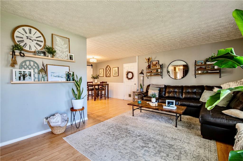 511 Grandison Road Greenfield, IN 46140 - Photo 5 of 29 Gallery Image 5