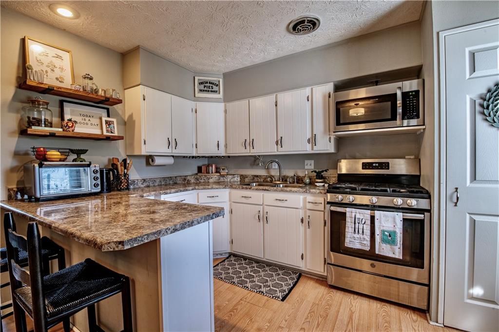 511 Grandison Road Greenfield, IN 46140 - Photo 10 of 29 Gallery Image 10