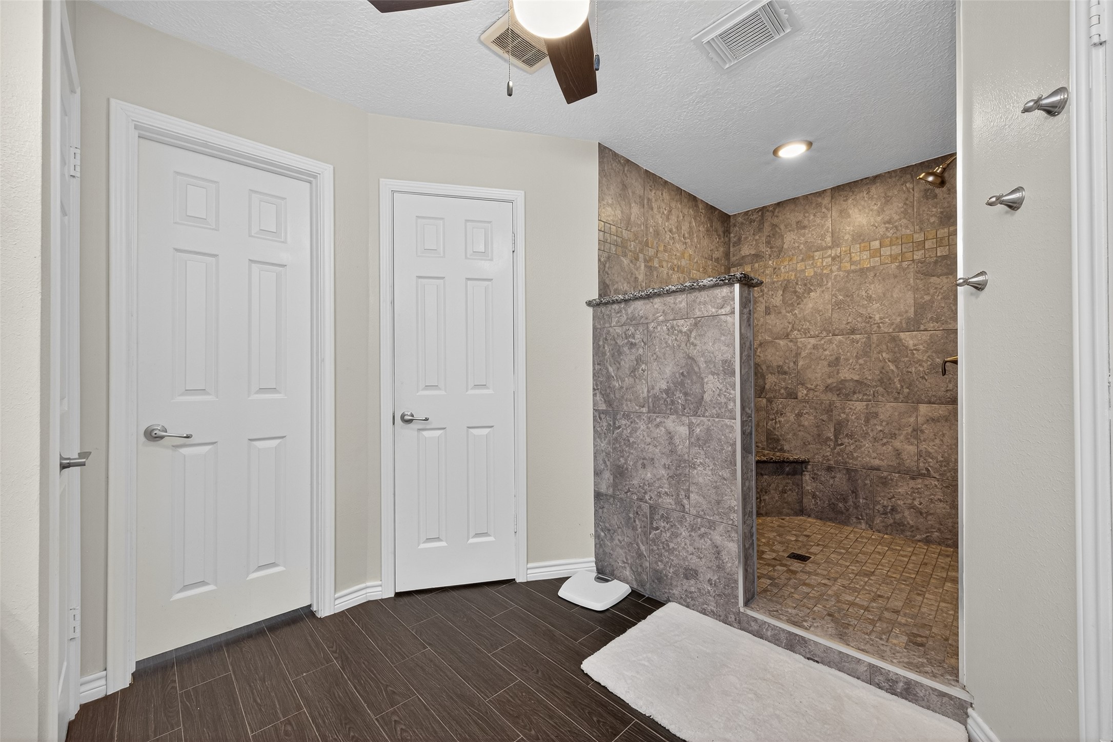 3602 Blue Cypress Drive Spring, TX 77388 - Photo 39 of 44 a bathroom with a shower