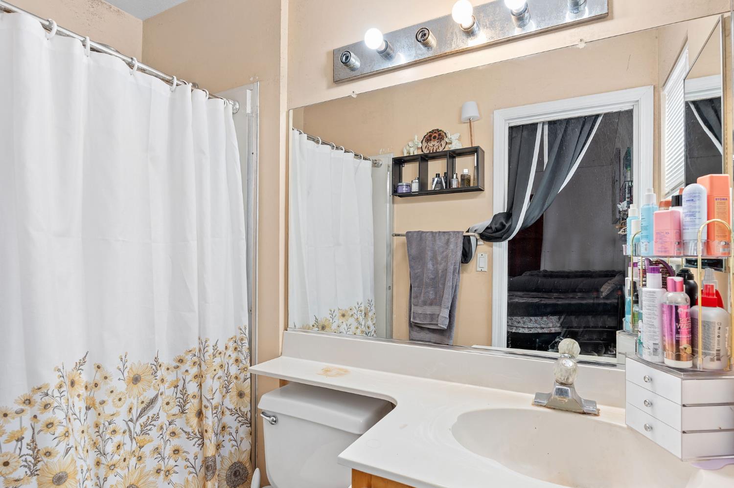 362 Riverside Drive Woodland, CA 95695 - Photo 21 of 34 Gallery Image 21