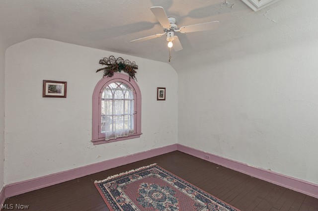 2618 Lee Road Cleveland, OH 44118 - Photo 21 of 23