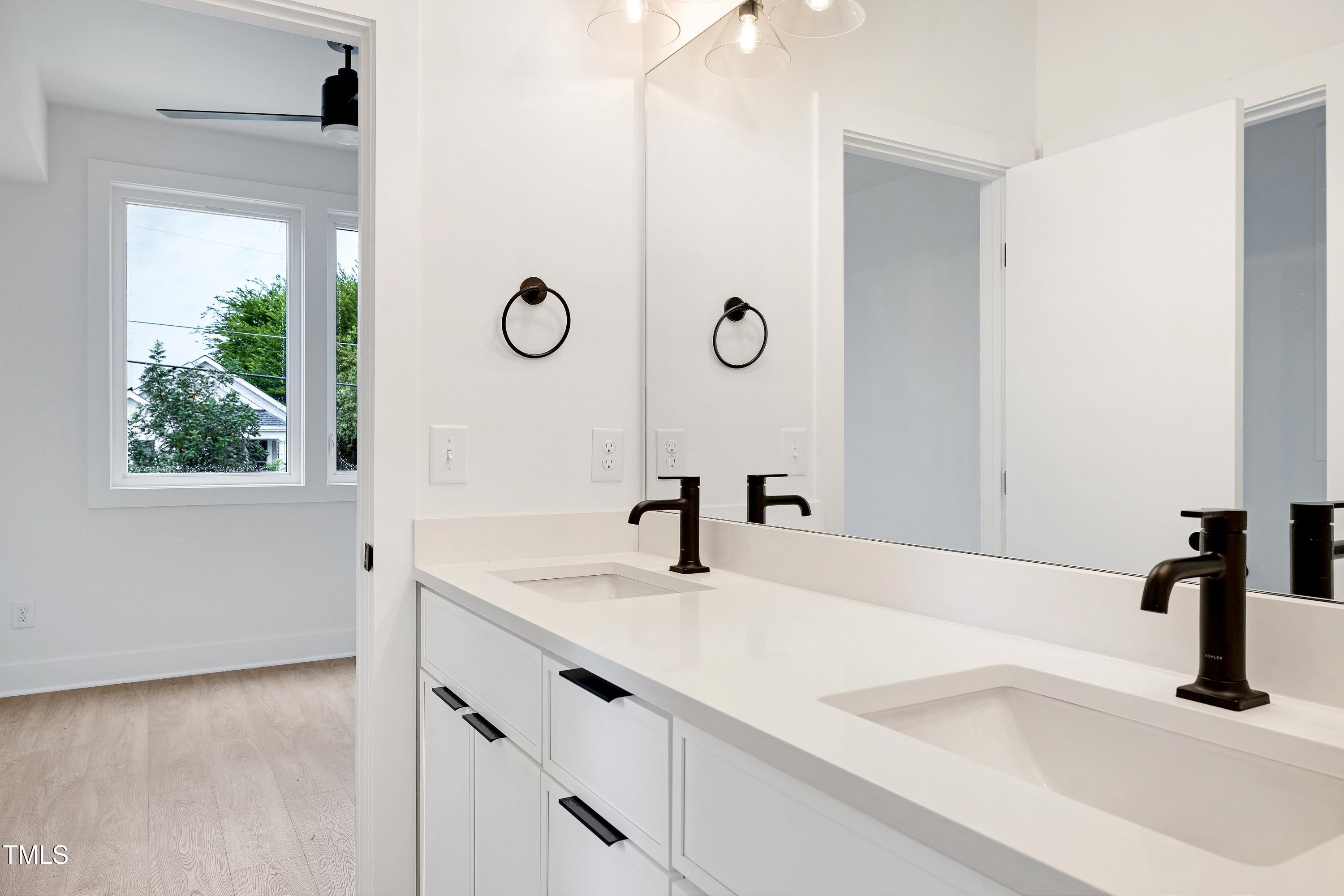 1508 Boyer Street, Unit 101 Raleigh, NC 27610 - Photo 28 of 44 _B5A9827-3000